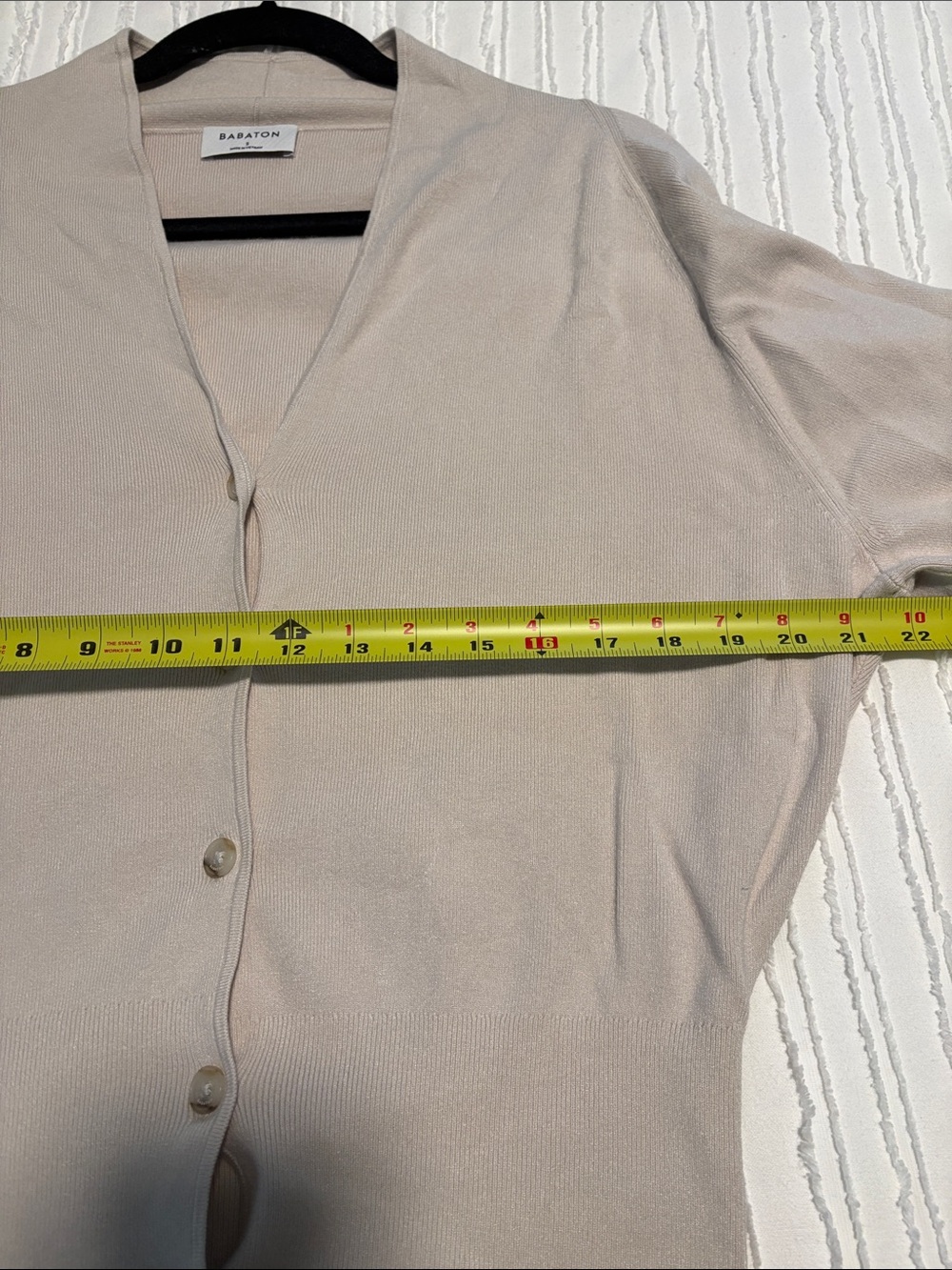 Aritzia Babaton Light Cream V-Neck Button-Front Cardigan - Picture 3 of 7